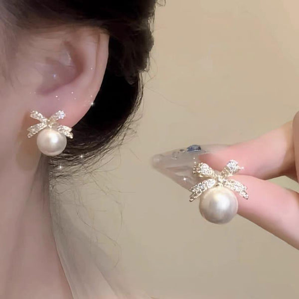 Pearl Studs